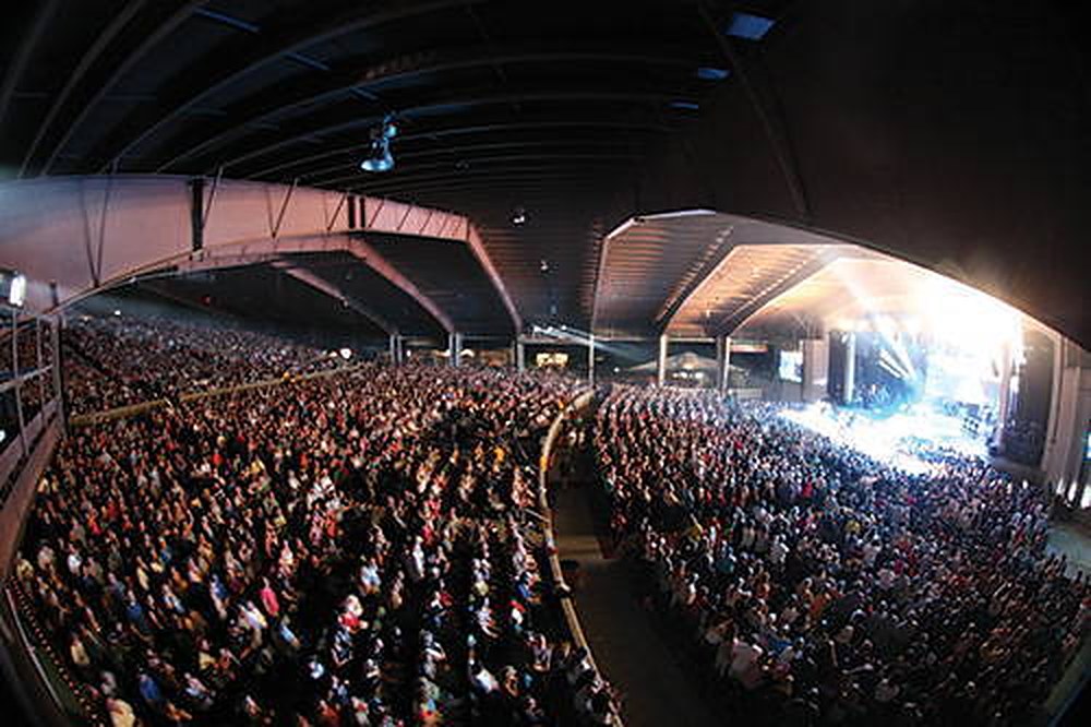 A packed concert at the Bank of New Hampshire Pavilion